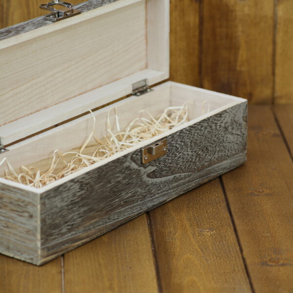 Cheltenham 609 "Gin in Oak Effect Box"