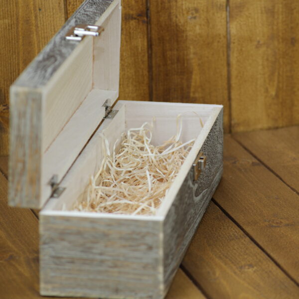 Cheltenham 607 "Whisky in Oak Effect Box"