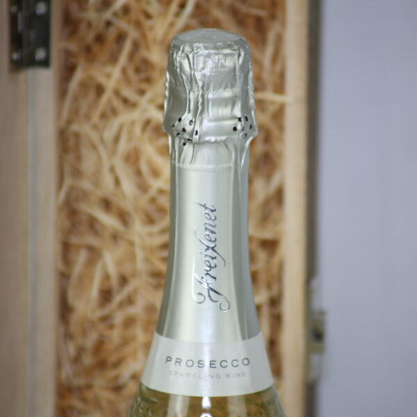 Cheltenham 602 "Prosecco in a Box"
