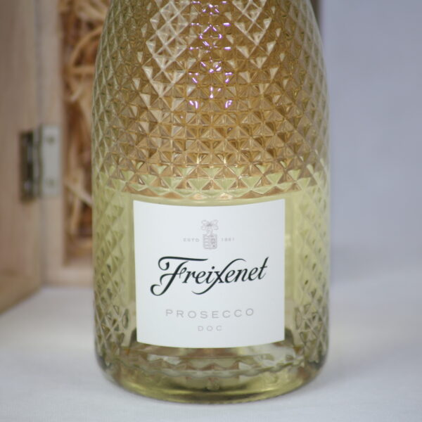 Cheltenham 602 "Prosecco in a Box"