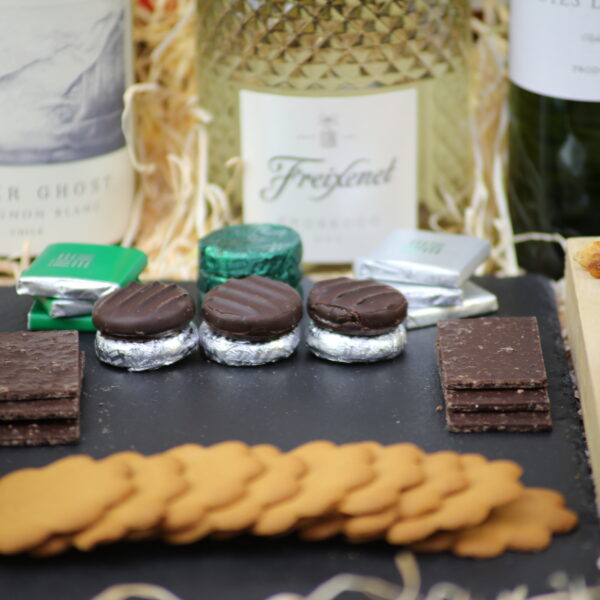 Mayfair 208 "Champagne & Wine"