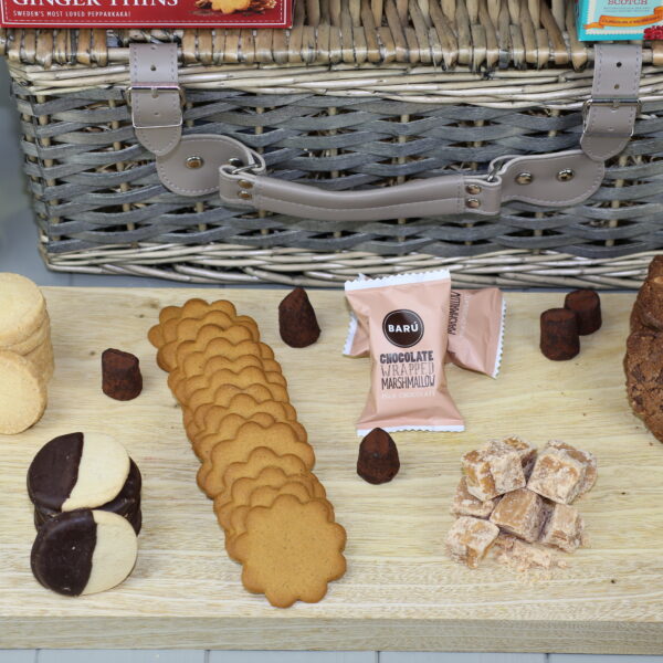 Westminster 454 "Wine & Sweet Treats"